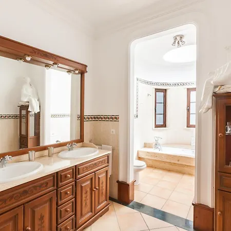 Prázdninový dům Bellavista Piscina Privada Climatizada Y Sauna Los Valles